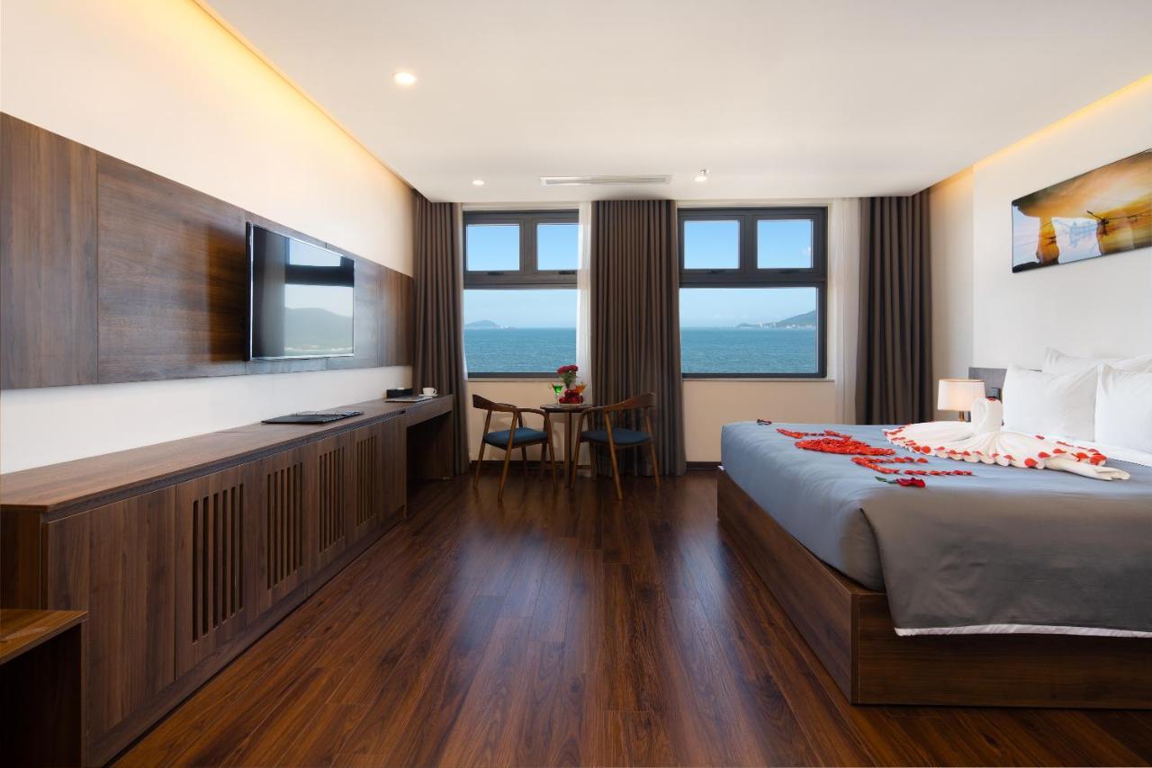 דה נאנג Avenis Hotel מראה חיצוני תמונה